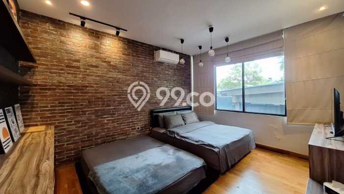 Rumah Luxury Modern Tanpa Renovasi di Lebak Bulus Jakarta Selatan Rumah Luxury Modern Tanpa Renovasi di Lebak Bulus Jakarta Selatan