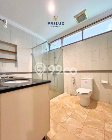 Dijual Rumah Luas Megah Dengan View Cantik di Kemang, Jakarta Selatan Dijual Rumah Luas Megah Dengan View Cantik di Kemang, Jakarta Selatan