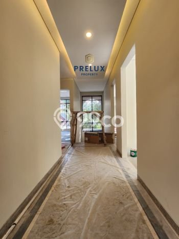 Rumah Elit LB 400m2 Siap Huni Desain Elegan di Pondok Indah, Jakarta Selatan Rumah Elit LB 400m2 Siap Huni Desain Elegan di Pondok Indah, Jakarta Selatan