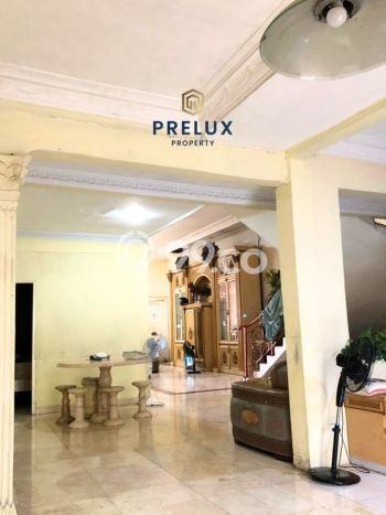 Rumah Elit Modern Tanpa Renovasi di Cipinang Jakarta Timur Rumah Elit Modern Tanpa Renovasi di Cipinang Jakarta Timur