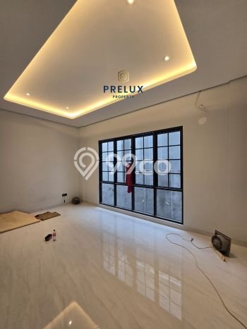 Rumah Elit LB 400m2 Siap Pakai Desain Elegan di Pondok Indah, Jakarta Selatan Rumah Elit LB 400m2 Siap Pakai Desain Elegan di Pondok Indah, Jakarta Selatan
