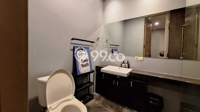 Rumah Luxury Modern Tanpa Renovasi di Lebak Bulus Jakarta Selatan Rumah Luxury Modern Tanpa Renovasi di Lebak Bulus Jakarta Selatan