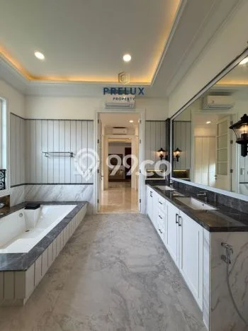 Dijual Rumah Mewah Elegan Dengan View Eksklusif di Kemang, Jakarta Selatan Dijual Rumah Mewah Elegan Dengan View Eksklusif di Kemang, Jakarta Selatan