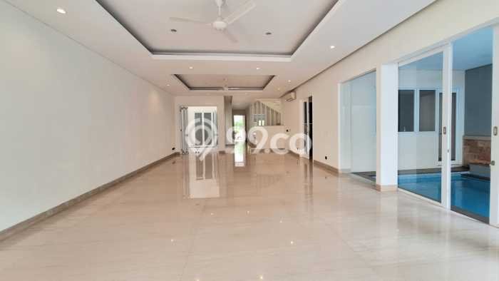 Rumah Elit Modern Siap Huni di Pejaten Jakarta Selatan Rumah Elit Modern Siap Huni di Pejaten Jakarta Selatan