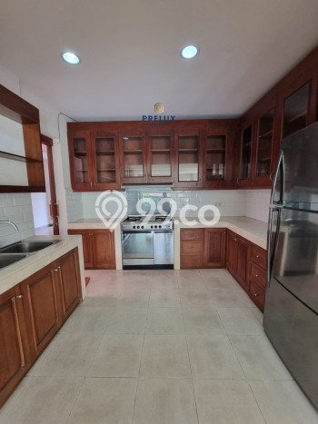Ready to Use! Luxury House LT 522m2 Desain Modern di Cipete Ready to Use! Luxury House LT 522m2 Desain Modern di Cipete