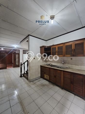 Dijual Rumah Premium dengan Fasilitas Sekitar Komplit di Kebayoran Baru, Jakarta Selatan Dijual Rumah Premium dengan Fasilitas Sekitar Komplit di Kebayoran Baru, Jakarta Selatan