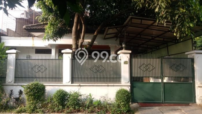 Disewakan! Rumah 3 Kamar Tidur &
3 Kamar Mandi di Pondok Indah, Jakarta Selatan Disewakan! Rumah 3 Kamar Tidur &
3 Kamar Mandi di Pondok Indah, Jakarta Selatan