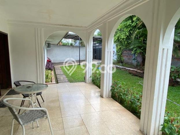 For Sale! Premium House LT 1006m2 Desain Elegan di Kemang For Sale! Premium House LT 1006m2 Desain Elegan di Kemang