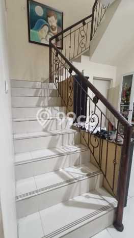 Ready to Use! Luxury House LT 200m2 Desain Elegan di Sektor 1A-Gading Serpong Ready to Use! Luxury House LT 200m2 Desain Elegan di Sektor 1A-Gading Serpong