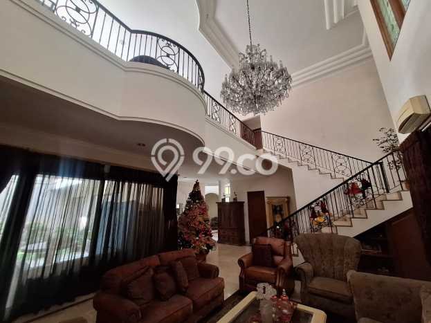 Rumah Elit Modern Tanpa Renovasi di Pondok Indah Jakarta Selatan Rumah Elit Modern Tanpa Renovasi di Pondok Indah Jakarta Selatan