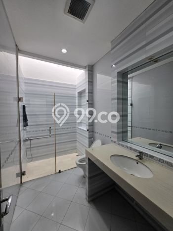 Rumah Mewah LB 650m2 Siap Huni Desain Elegan di Alam Sutera, Tangerang Rumah Mewah LB 650m2 Siap Huni Desain Elegan di Alam Sutera, Tangerang
