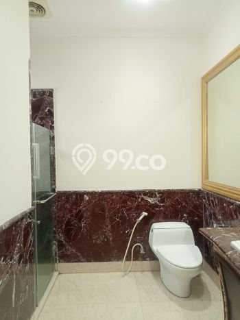 Hunian Minimalis Untuk Disewakan di Kemang Jakarta Selatan 4 KT & 4 KM Hunian Minimalis Untuk Disewakan di Kemang Jakarta Selatan 4 KT & 4 KM