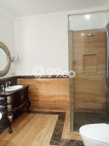 Hunian Minimalis Untuk Disewakan di Kemang Jakarta Selatan 4 KT & 4 KM Hunian Minimalis Untuk Disewakan di Kemang Jakarta Selatan 4 KT & 4 KM