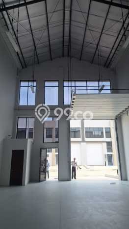 Unit Gudang Dijual di Jakarta Utara LT 180m2 & LB 180m2 Unit Gudang Dijual di Jakarta Utara LT 180m2 & LB 180m2