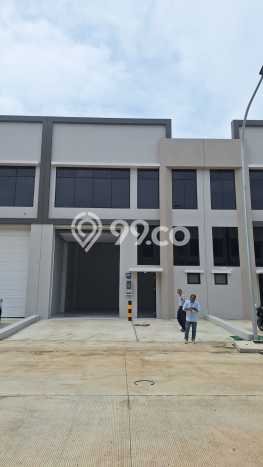 Unit Gudang Dijual di Jakarta Utara LT 180m2 & LB 180m2 Unit Gudang Dijual di Jakarta Utara LT 180m2 & LB 180m2