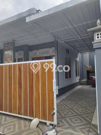 Rumah Modern 2 Kamar LT 114m2 di Ubung Rumah Modern 2 Kamar LT 114m2 di Ubung