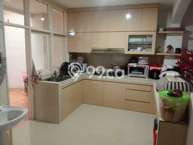 Hunian Nyaman Asri 4 KT Siap Pakai di Villa Melati Mas Tangerang Selatan Hunian Nyaman Asri 4 KT Siap Pakai di Villa Melati Mas Tangerang Selatan