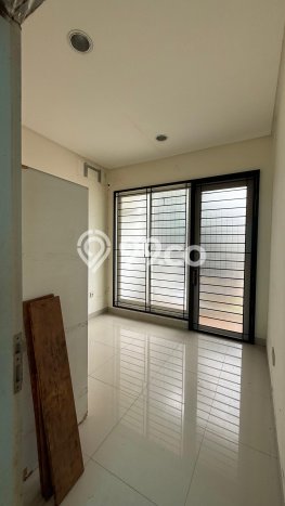 Rumah Minimalis 3 KT di BSD Residence One Tangerang Unfurnished Rumah Minimalis 3 KT di BSD Residence One Tangerang Unfurnished