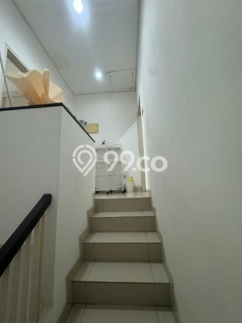 Rumah Luas Asri 4 KT Siap Pakai di BSD Residence One Tangerang Rumah Luas Asri 4 KT Siap Pakai di BSD Residence One Tangerang
