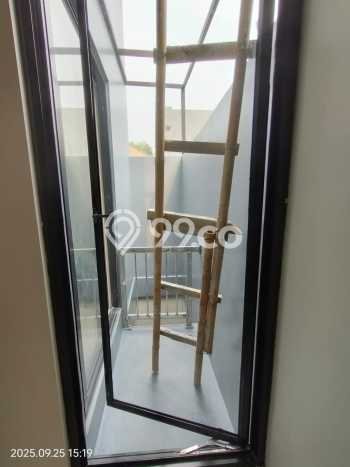Rumah Modern 4 KT LT 90m2 di Jelupang Rumah Modern 4 KT LT 90m2 di Jelupang