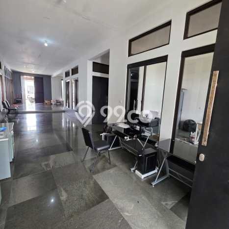 Gudang Bagus Dijual LB 300m2 Lokasi Strategis Bandung Area Cocok untuk Berbisnis Gudang Bagus Dijual LB 300m2 Lokasi Strategis Bandung Area Cocok untuk Berbisnis