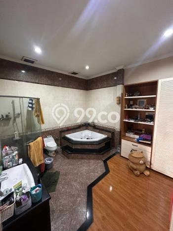 Hunian Elit LB 525m2 Siap Pakai Desain Elegan di Pasir Koja, Bandung Hunian Elit LB 525m2 Siap Pakai Desain Elegan di Pasir Koja, Bandung