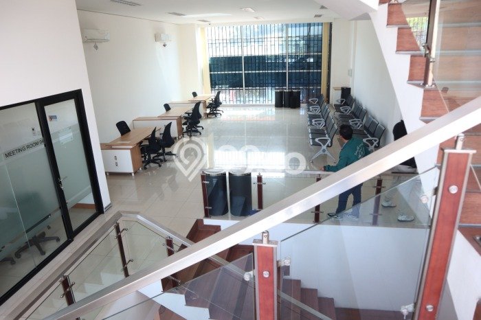 Komersial untuk Disewa di Pusat Bandung Luas Bangunan 720m2 Komersial untuk Disewa di Pusat Bandung Luas Bangunan 720m2