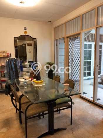 Jual Rumah Mewah Megah Dengan View Eksklusif di Rempoa, Tangerang Selatan Jual Rumah Mewah Megah Dengan View Eksklusif di Rempoa, Tangerang Selatan