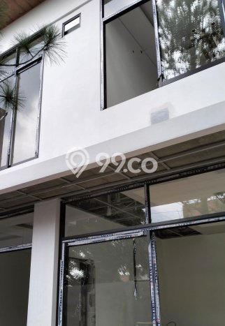 Dijual Hunian Rumah Nyaman 4 Kamar di Graha Raya, Tangerang Selatan Dijual Hunian Rumah Nyaman 4 Kamar di Graha Raya, Tangerang Selatan