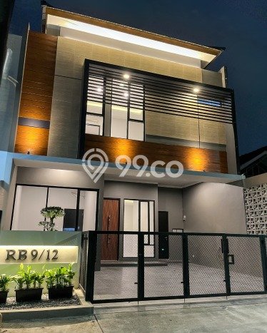 Dijual Rumah Mewah Megah Dengan View Eksklusif di Graha Raya, Tangerang Selatan Dijual Rumah Mewah Megah Dengan View Eksklusif di Graha Raya, Tangerang Selatan