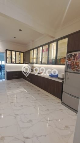 Ready to Use! Premium House LT 250m2 Desain Modern di Gading Serpong Ready to Use! Premium House LT 250m2 Desain Modern di Gading Serpong