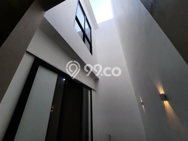 Ready to Use! Luxury House LT 120m2 Desain Elegan di Graha Raya Ready to Use! Luxury House LT 120m2 Desain Elegan di Graha Raya