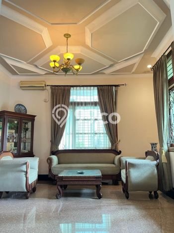 Siap Huni Rumah Mewah 6 Kamar di Tebet Dekat ke Mana Pun Siap Huni Rumah Mewah 6 Kamar di Tebet Dekat ke Mana Pun