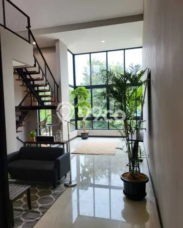 Hunian Mewah LB 300m2 Siap Huni Desain Elegan di BSD City, Tangerang Hunian Mewah LB 300m2 Siap Huni Desain Elegan di BSD City, Tangerang