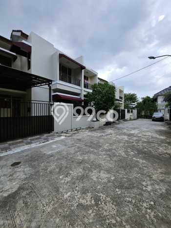 Disewakan Rumah Murah di Cipinang Jakarta Timur Punya 4 Kamar Tidur Disewakan Rumah Murah di Cipinang Jakarta Timur Punya 4 Kamar Tidur