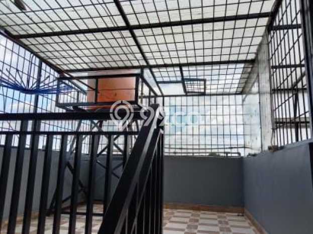 Rumah Minimalis 4 Kamar LT 135m2 di Bintara Rumah Minimalis 4 Kamar LT 135m2 di Bintara