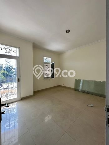 Rumah Sewa Bandung LT 230m2 LB 300m2 Area Singgasana Rumah Sewa Bandung LT 230m2 LB 300m2 Area Singgasana