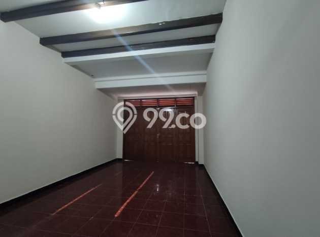 Rumah di Taman Kopo Indah, 2 KM, Lingkungan Elite, Luas 140m² Bangunan 150m² Rumah di Taman Kopo Indah, 2 KM, Lingkungan Elite, Luas 140m² Bangunan 150m²
