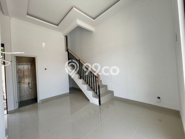 Jual Rumah Strategis Bagus Punya 2 KT di Setu Tangerang Selatan SHM Jual Rumah Strategis Bagus Punya 2 KT di Setu Tangerang Selatan SHM