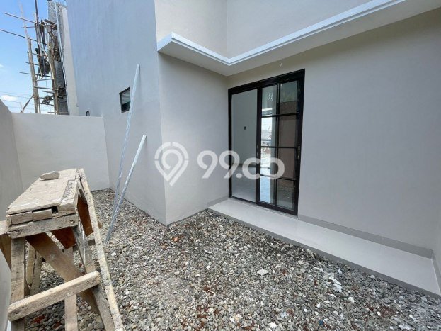 Jual Rumah Strategis Bagus Punya 2 KT di Setu Tangerang Selatan SHM Jual Rumah Strategis Bagus Punya 2 KT di Setu Tangerang Selatan SHM