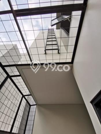 For Sale Rumah 3 Kamar Lokasi Ideal Nyaman dan Strategis di Sawangan For Sale Rumah 3 Kamar Lokasi Ideal Nyaman dan Strategis di Sawangan