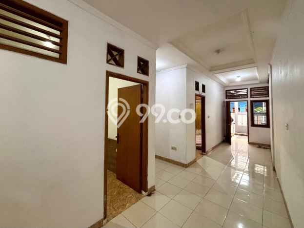 Jual Rumah Strategis Bagus Punya 2 KT di Tebet Jakarta Selatan - Jual Rumah Strategis Bagus Punya 2 KT di Tebet Jakarta Selatan -