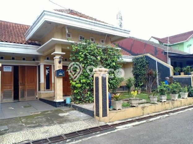 Jual Rumah Eksklusif 5 KT di Buah Batu, Bandung Jual Rumah Eksklusif 5 KT di Buah Batu, Bandung