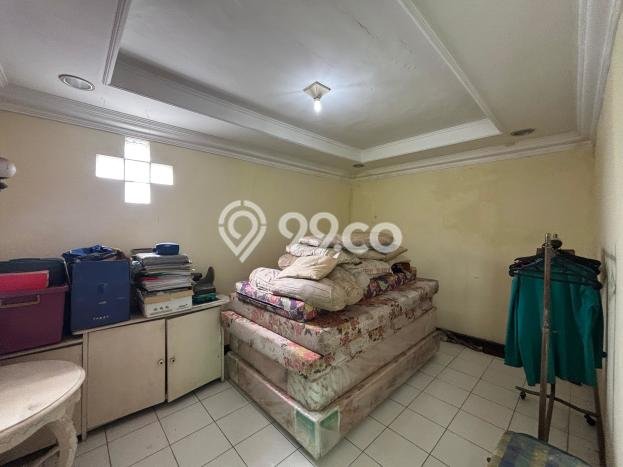 Siap Huni Hunian Elit 8 Kamar di Tebet Dekat ke Mana Pun Siap Huni Hunian Elit 8 Kamar di Tebet Dekat ke Mana Pun