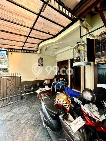 Hunian Cantik Modern Lb 130m2 di Tebet, Jakarta Selatan Hunian Cantik Modern Lb 130m2 di Tebet, Jakarta Selatan