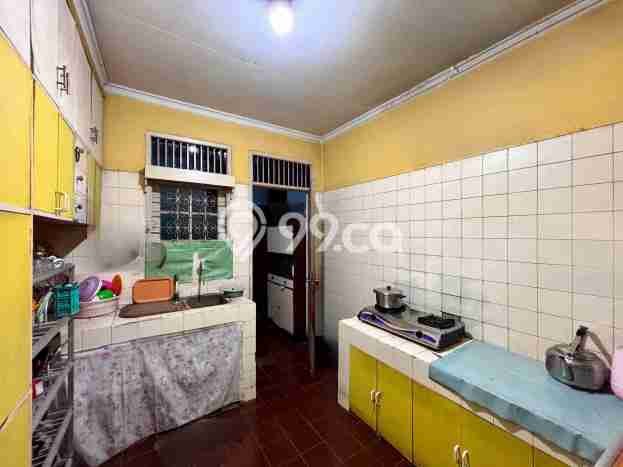 Rumah Mewah Siap Huni LT 216m2 di Tebet, Jakarta Selatan Rumah Mewah Siap Huni LT 216m2 di Tebet, Jakarta Selatan