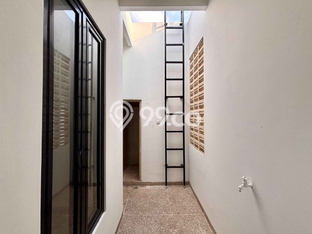 Rumah Minimalis 3 Kamar LT 100m2 di Cawang Rumah Minimalis 3 Kamar LT 100m2 di Cawang