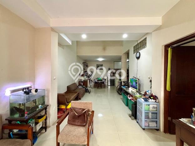 Rumah Strategis Modern Lb 107m2 di Tebet, Jakarta Selatan Rumah Strategis Modern Lb 107m2 di Tebet, Jakarta Selatan