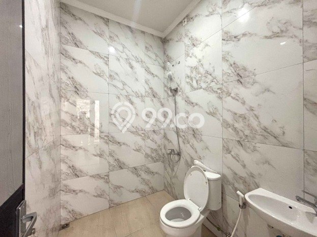 Rumah Minimalis 3 Kamar LT 100m2 di Cawang Rumah Minimalis 3 Kamar LT 100m2 di Cawang