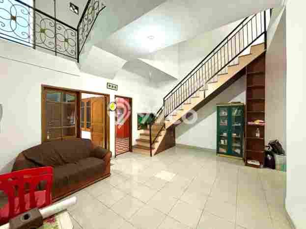 Rumah Eksklusif Dijual LT 135m2 di Tebet, Jakarta Selatan Rumah Eksklusif Dijual LT 135m2 di Tebet, Jakarta Selatan